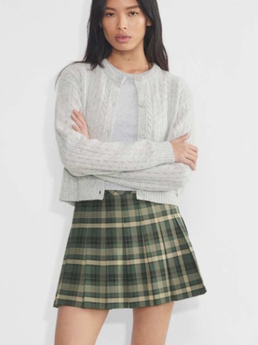 NWOT Aritzia Sunday Best OLIVE MICRO SKIRT, Size 2 DELILAH SCRB/WKR TN